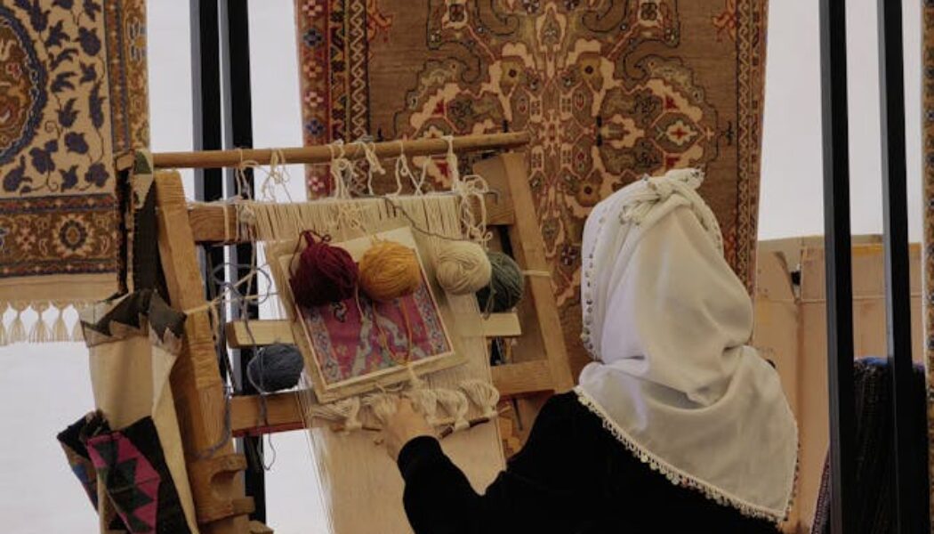 Anadolu Kilimlerinin Dilinden: Geleneksel Motiflerin Hikayesi