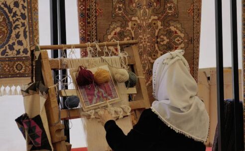 Anadolu Kilimlerinin Dilinden: Geleneksel Motiflerin Hikayesi